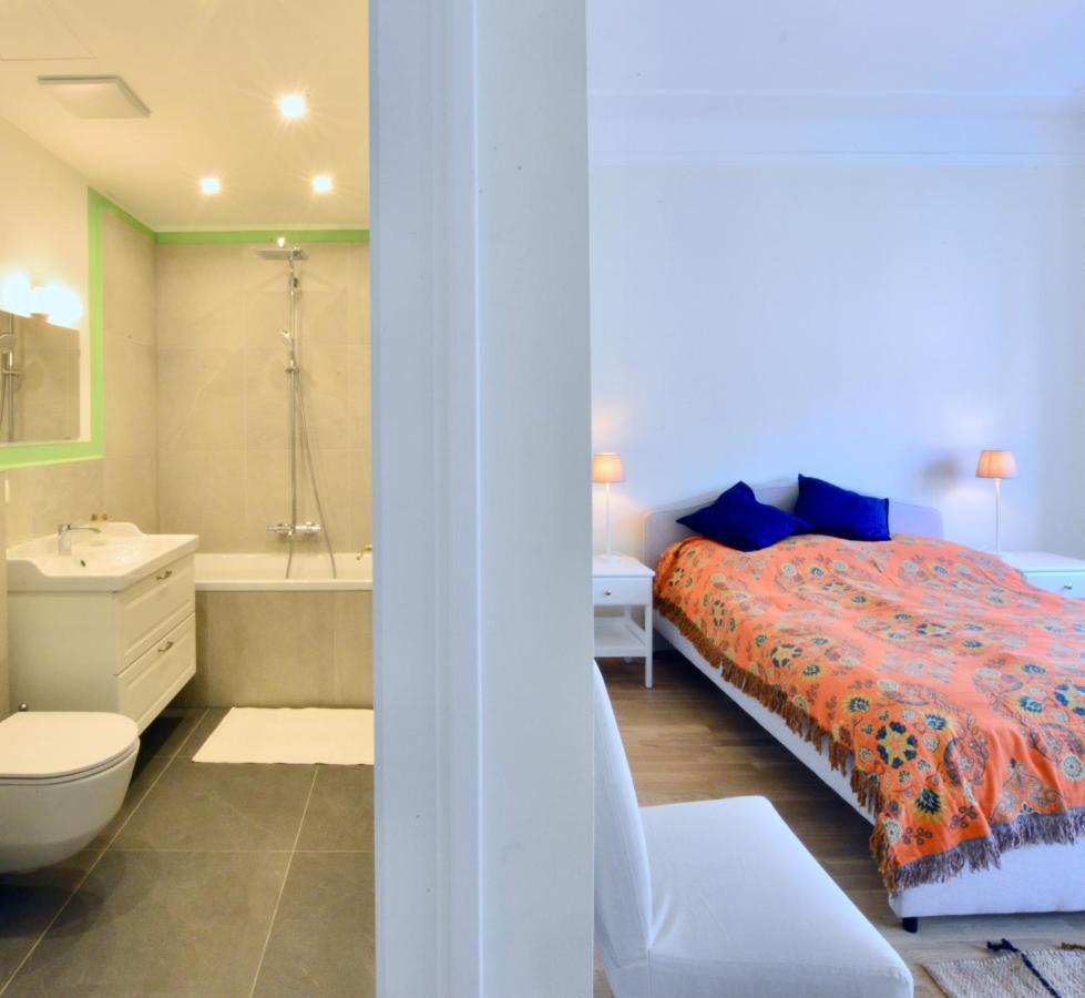 Spacious And Comfy With 3 Bedrooms *